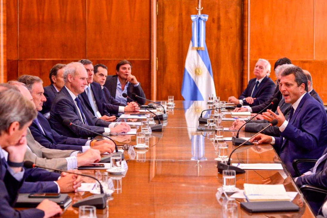 Sergio Massa en un reciente encuentro con banqueros. Hoy se repetirá la escena, desayuno mediante. 