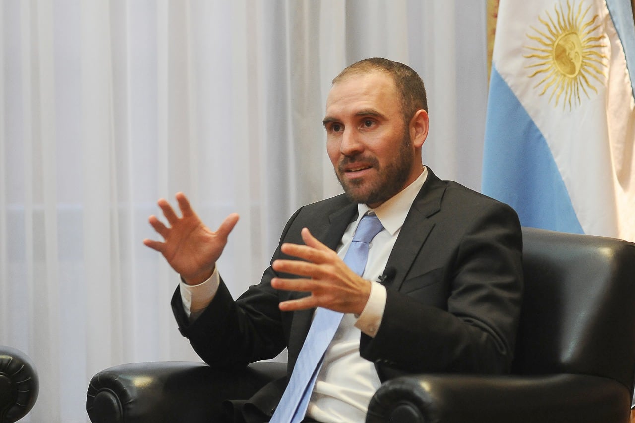 El ministro de Economía prevé una inflación del 45 por ciento para el 2021