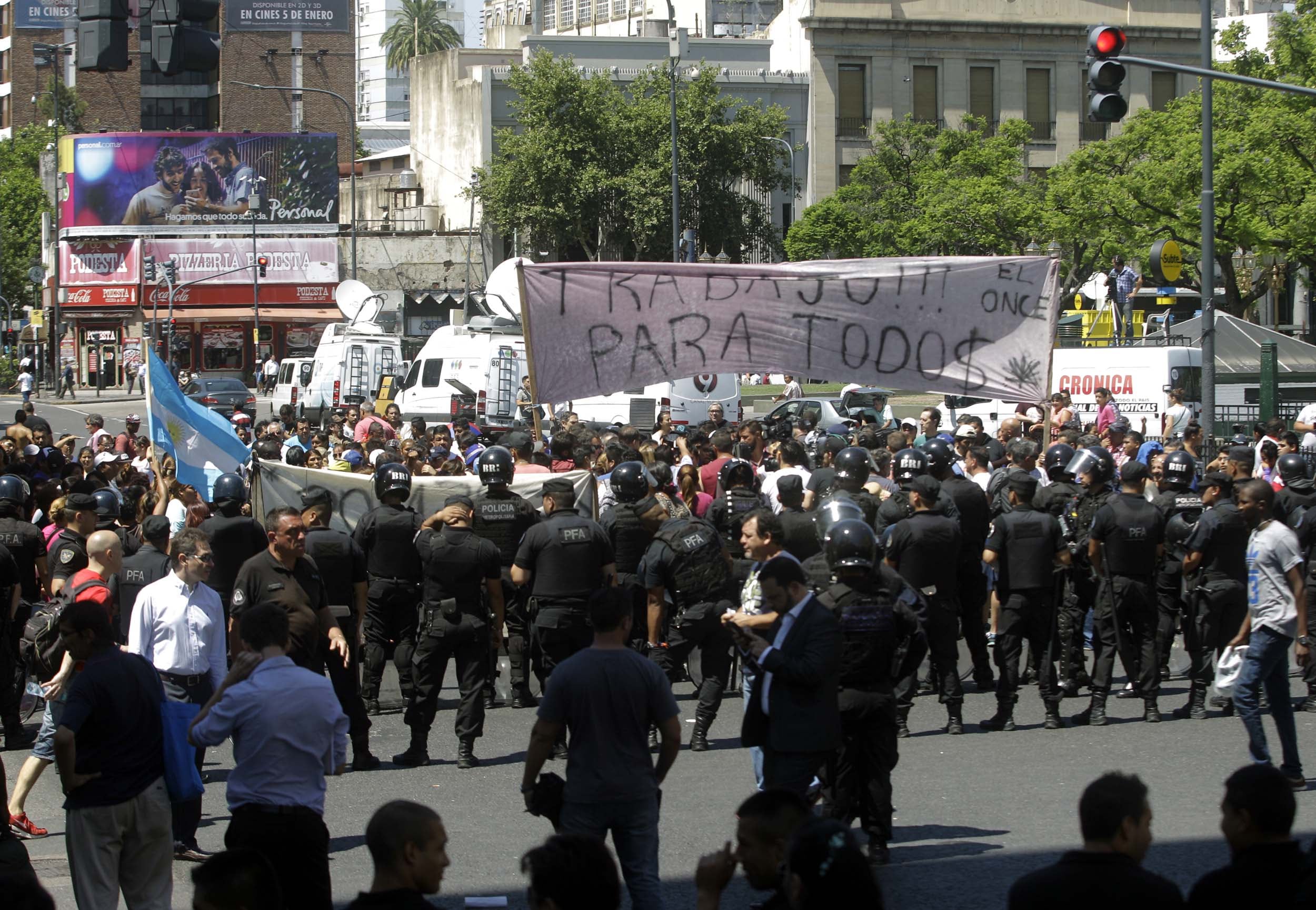 El corté comenzó ayer por la mañana tras el desalojo.