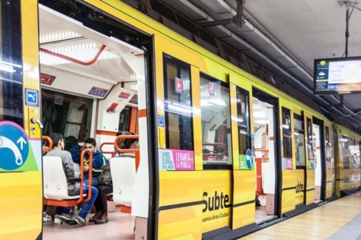 Denunciaron que “las autoridades lo negaron” hasta que el sindicato “demostró que los trenes CAF 5000 contenían ese mineral cancerígeno usado como aislante”