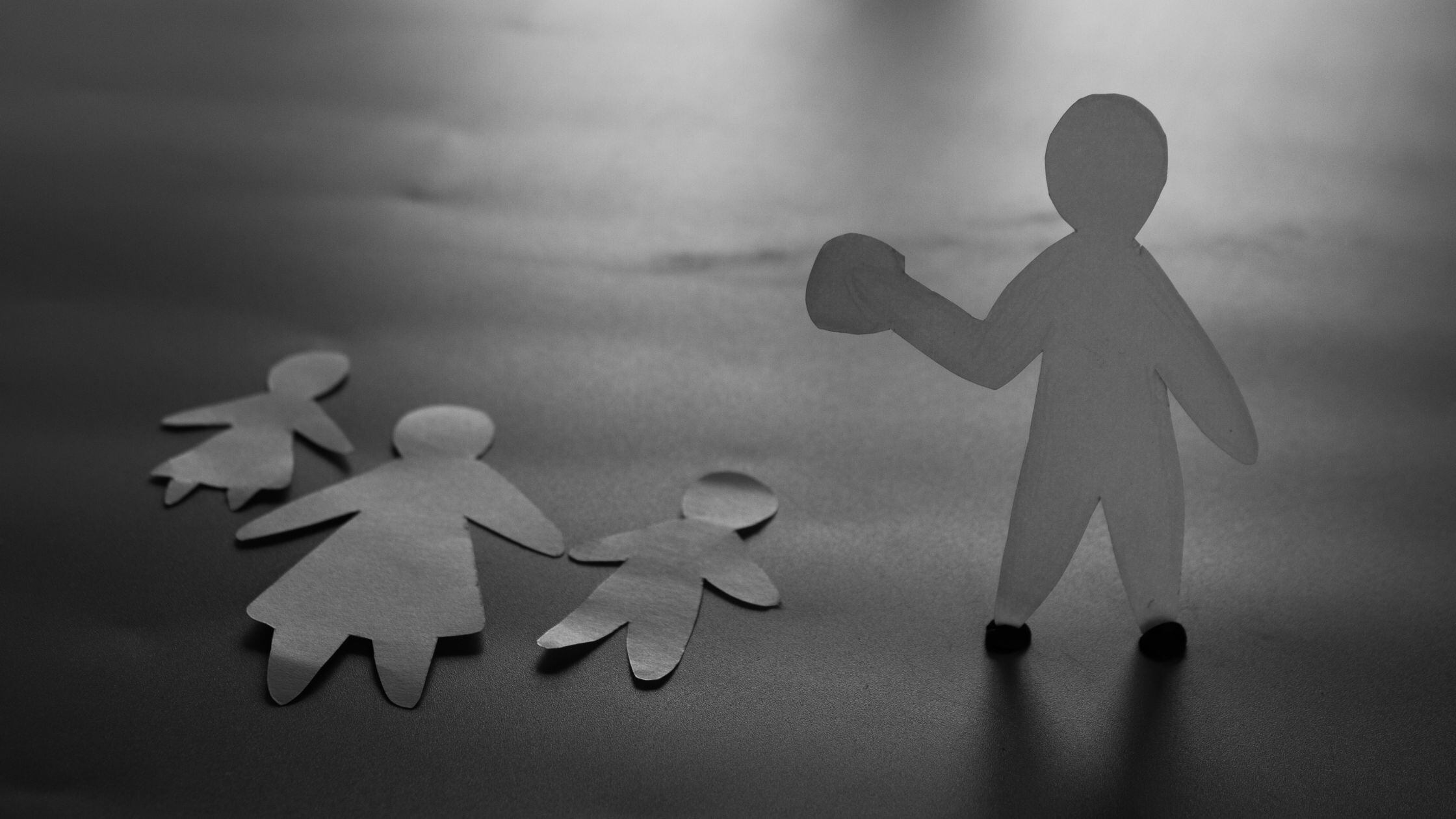 Claudio Lodovico Steffenino Lacroze le dijo a la justicia que la madre de sus hijes quería suicidarse. Con ese argumento, logró obtener la tenencia y ella no puede verlos.  