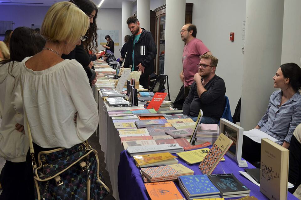 La Biblioteca Argentina se ofreció para el disfrute pleno de la poesía. 