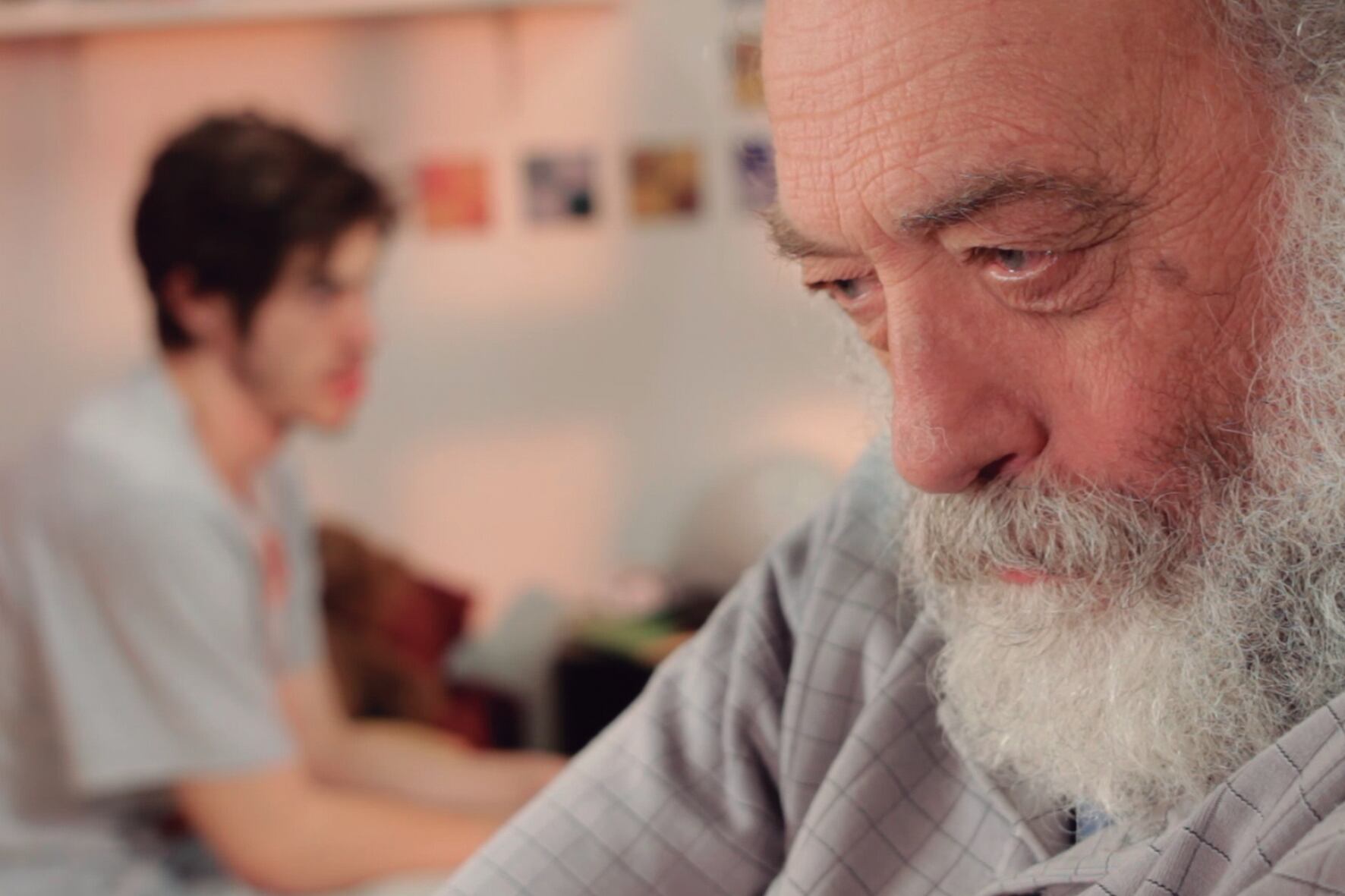 Tito Gómez en un personaje a su medida. Hace de él pero no es él, o sí, a veces.