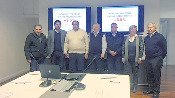 Víctor Santa María, Nicolás Trotta, Héctor Daer, Hugo Yasky, entre otros, en la presentación del informe sobre inflación.