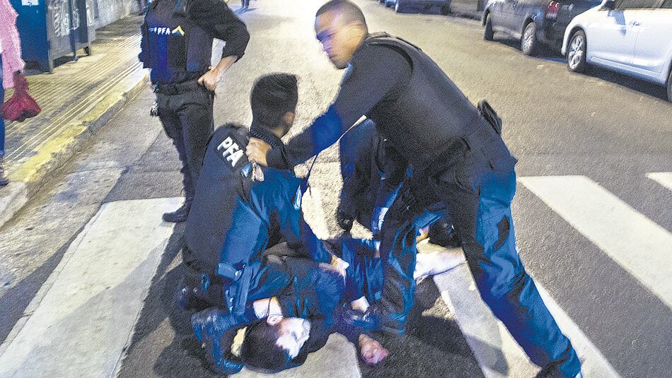 El 42,1 por ciento de las víctimas tenía entre 15 y 25 años, y un 2,5 tenía 14 años o menos.