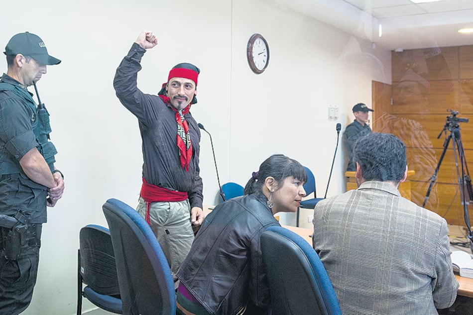 “No tenemos que pagar inocentes por cosas que no hemos hecho”, afirmó Jones Huala en el juicio.