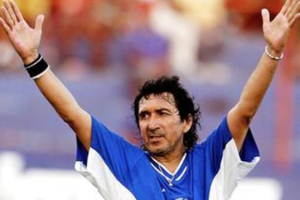 El salvadoreño Mágico González, crack y amigo de Diego Maradona