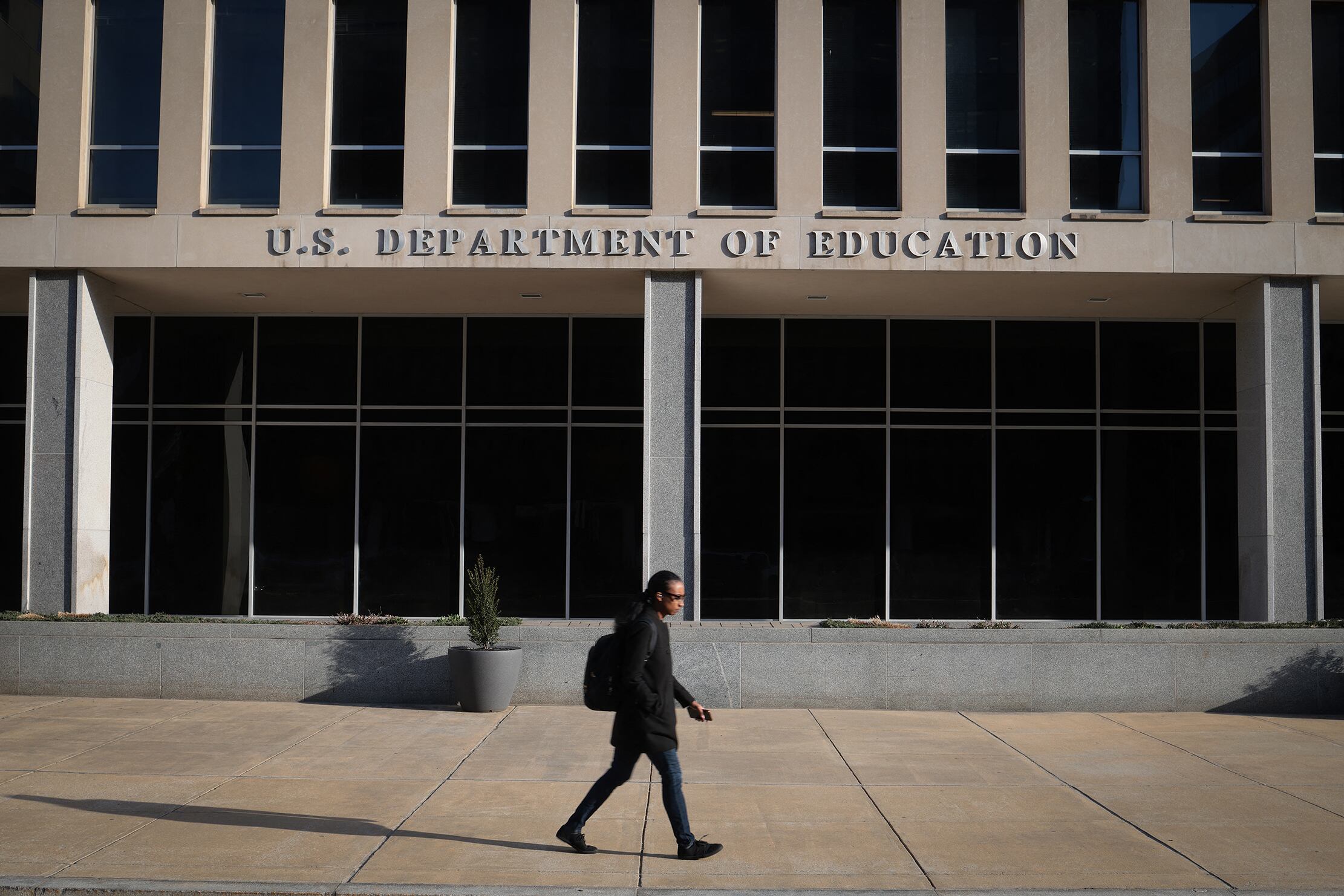 El Departmento de Educación en Washington luce vacío después del anuncio del gobierno.