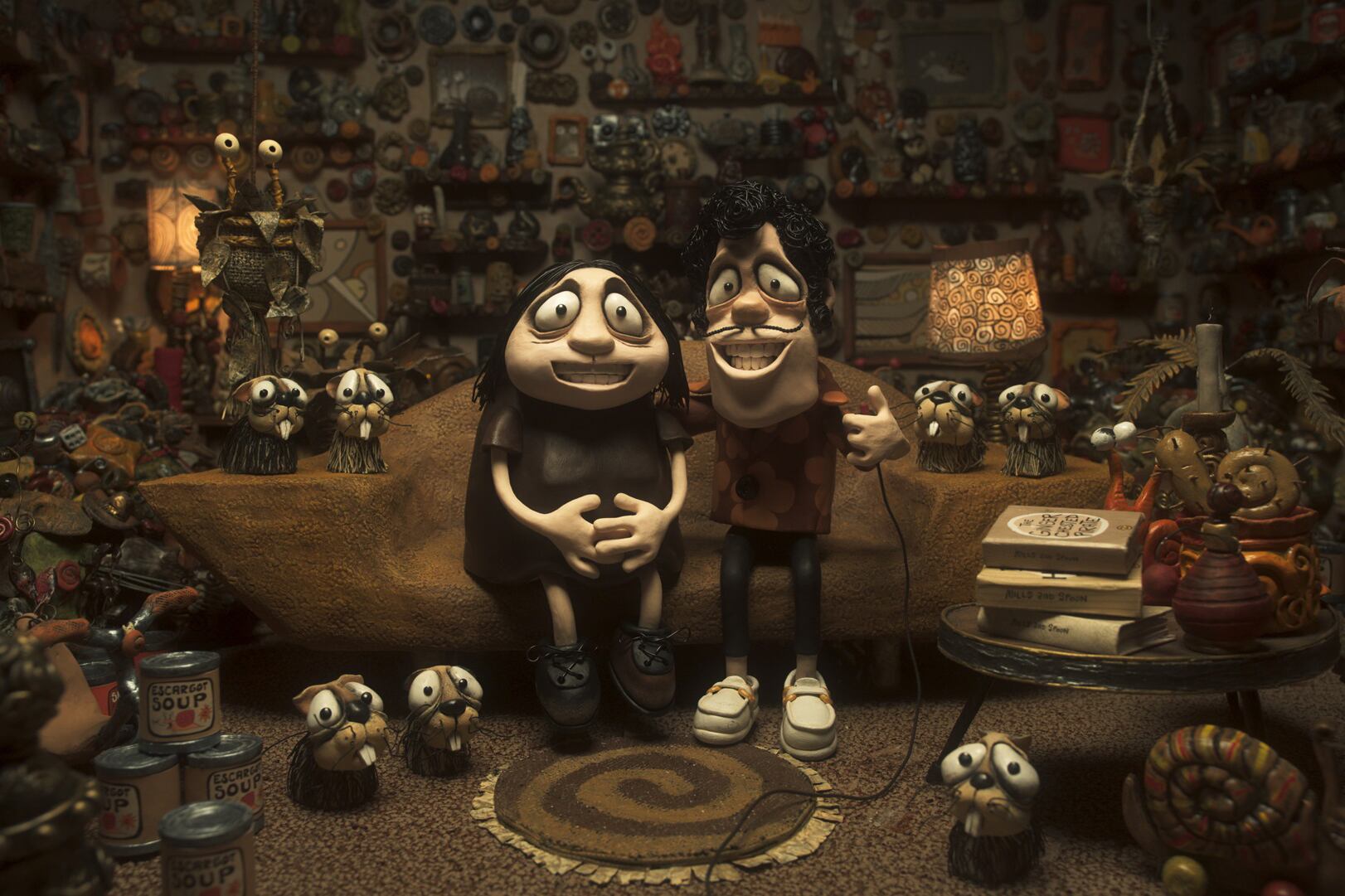 El film de Elliot está matizado por un humor negrísimo.