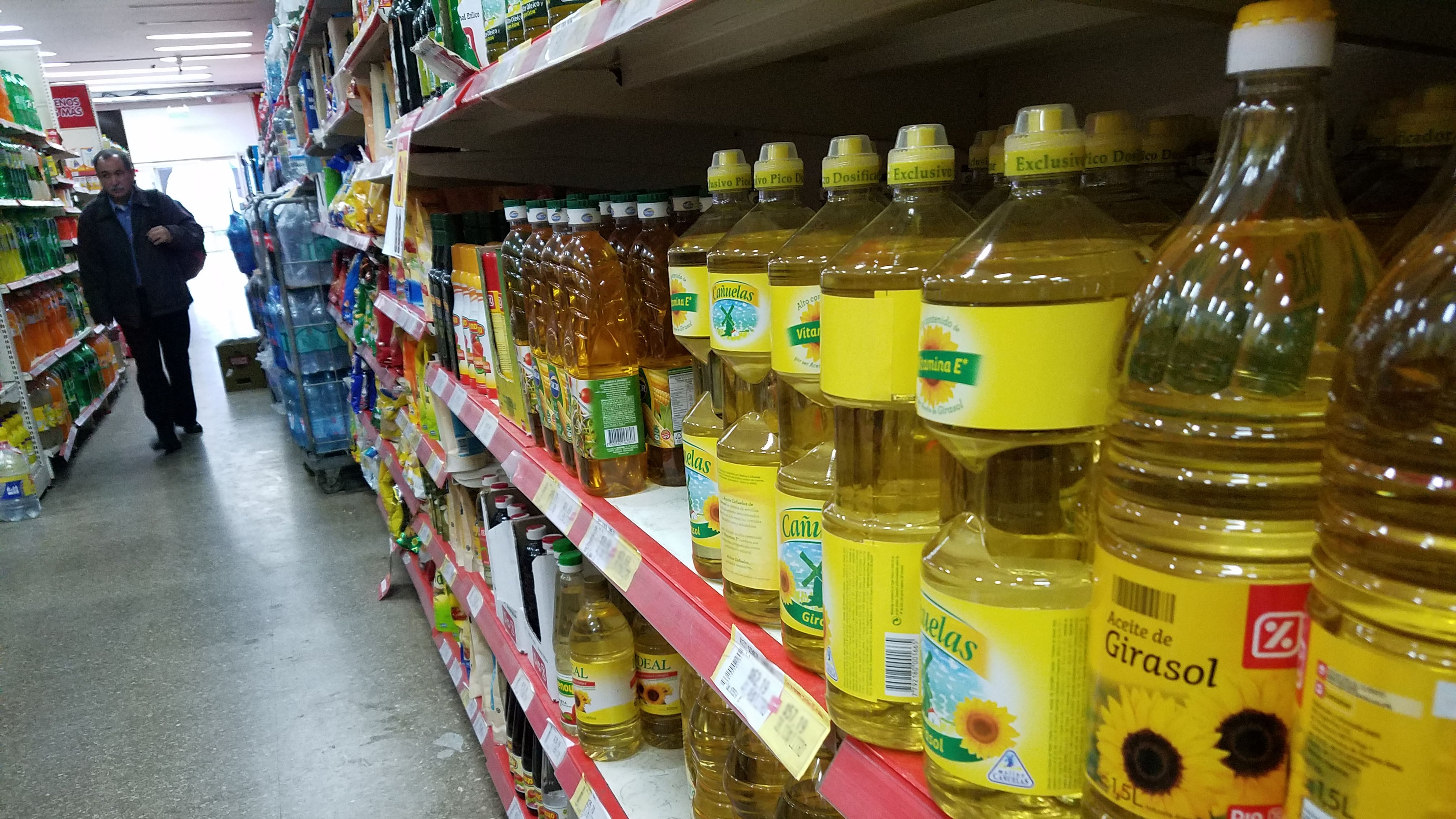 En junio, las ventas en supermercados habían caído 2,4 por ciento.