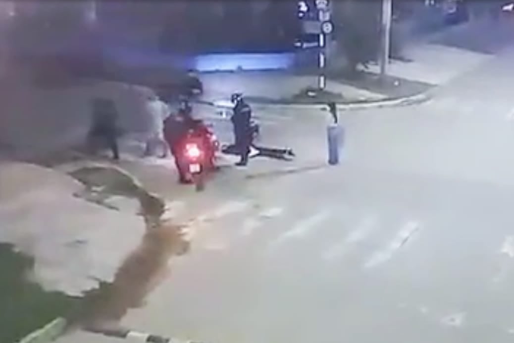 El lugar del asalto al policía en Merlo.