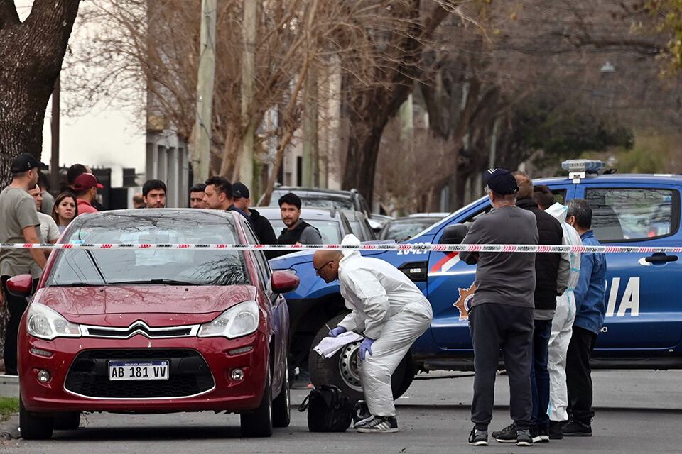 El policía César Carmona fue asesinado en septiembre pasado, de ocho disparos en la puerta de la Agencia de Investigación Criminal. 