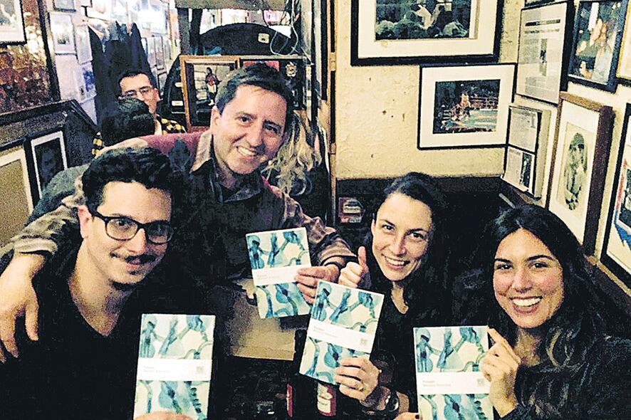 Los editores de Chatos inhumanos contribuyen culturalmente a la resistencia contra la xenofobia.