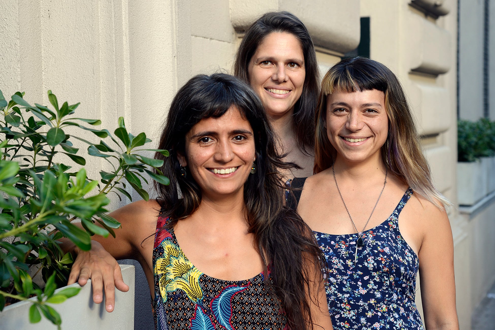 Ana Inés Laurenti, Lilian Luna y Victoria Rodríguez son tres de las integrantes del Frente.