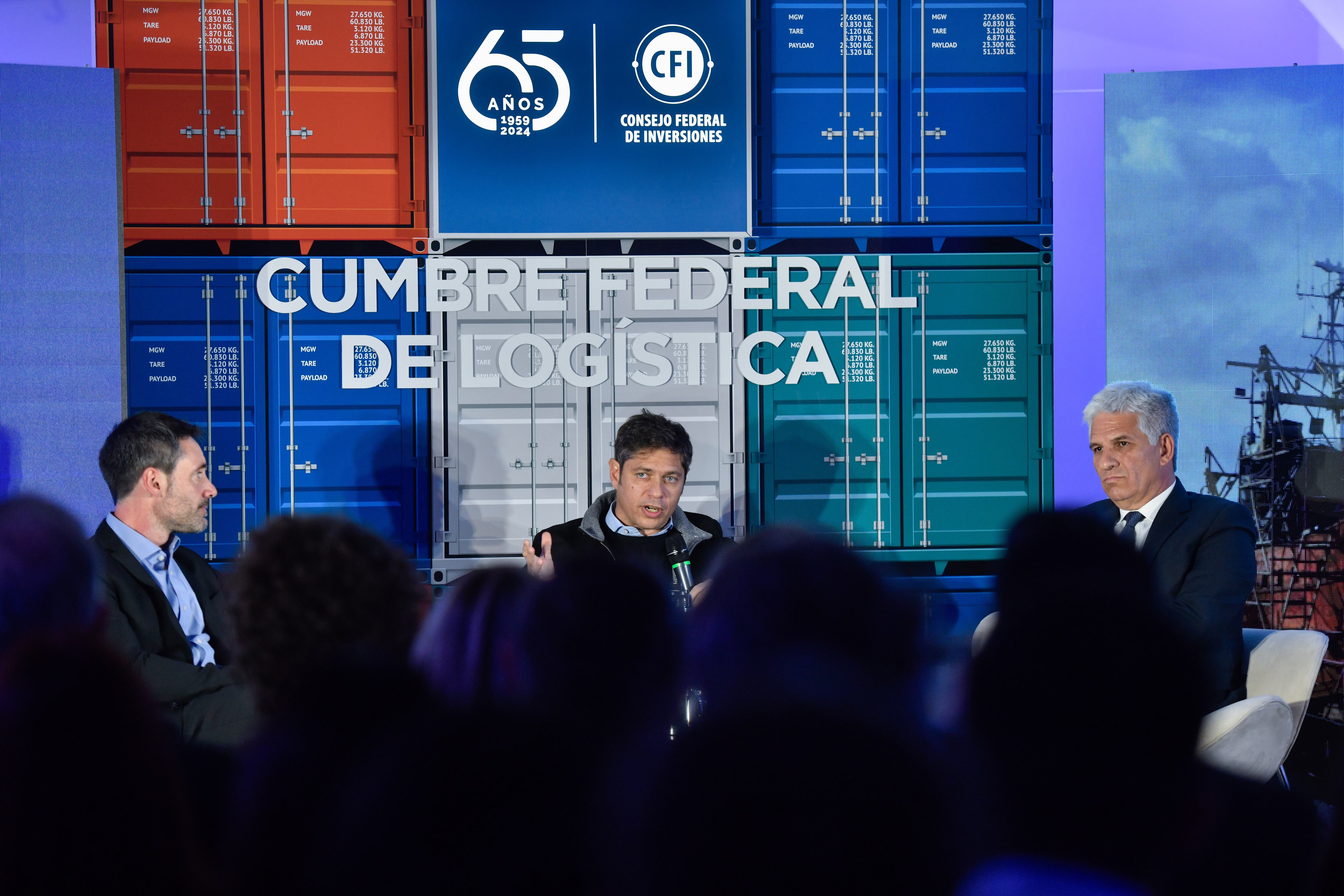 "Hoy tenemos un Gobierno nacional que se desentiende de responsabilidades propias del Gobierno federal", dijo Kicillof