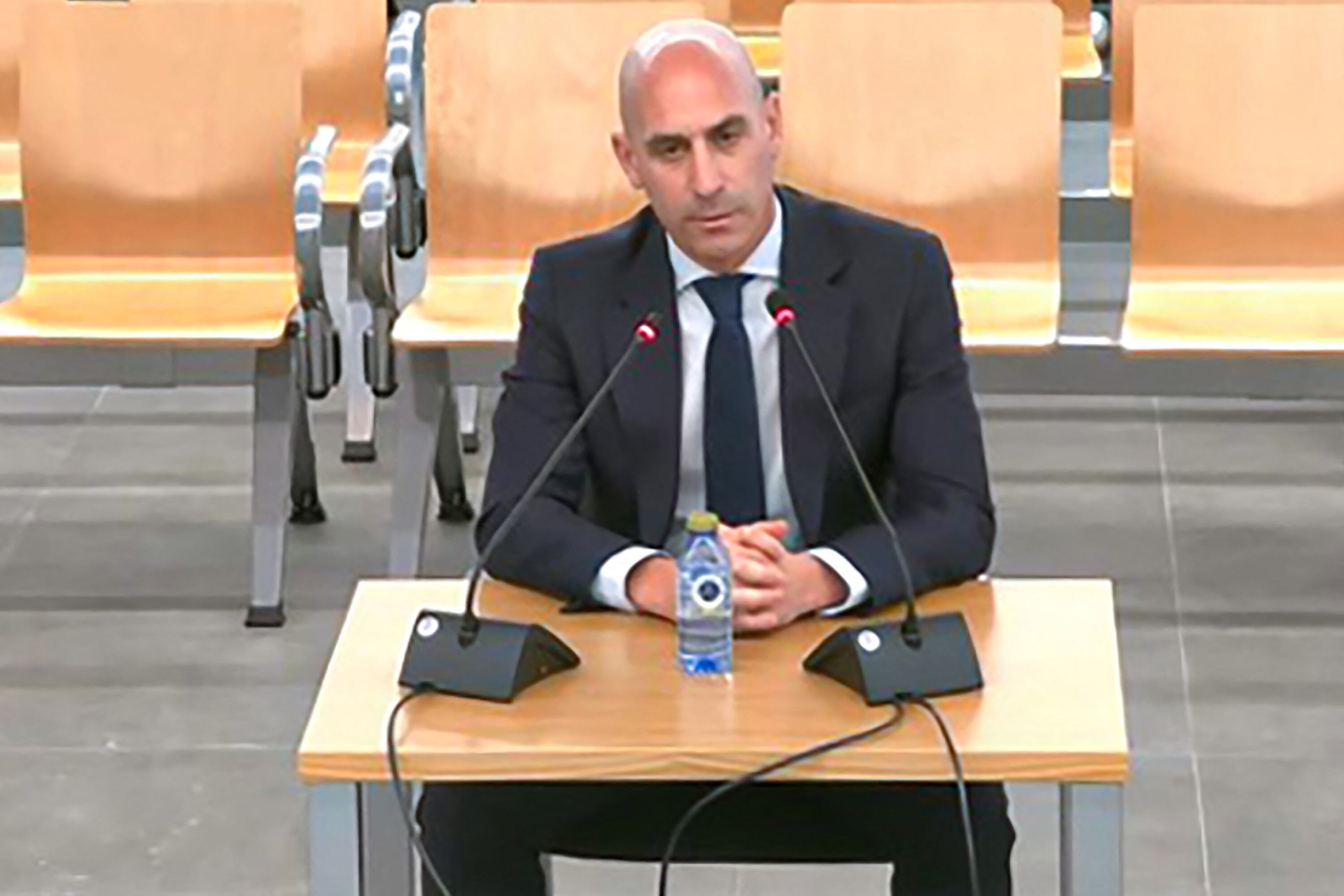 Luis Rubiales, en el banquillo de acusados.