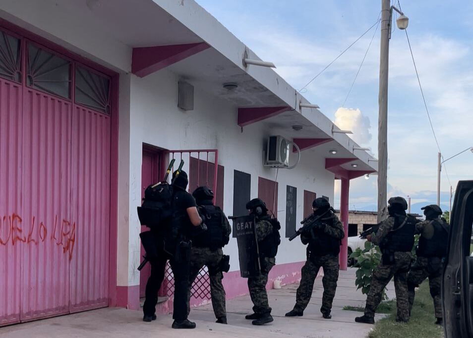 Uno de los allanamientos de la Policía Aeroportuaria en Jujuy. 