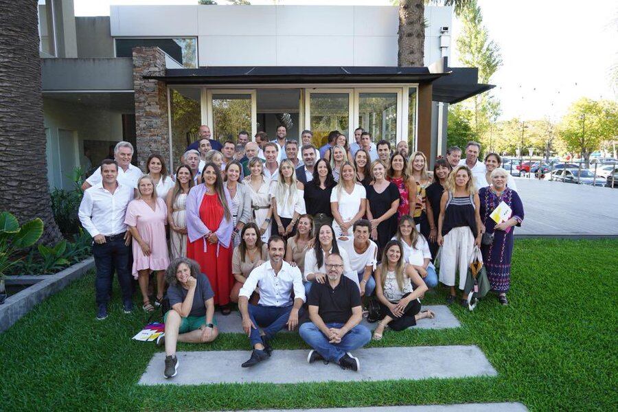 La mesa política que reúne a intendentes y referentes del PRO se reunió en Vicente López. 