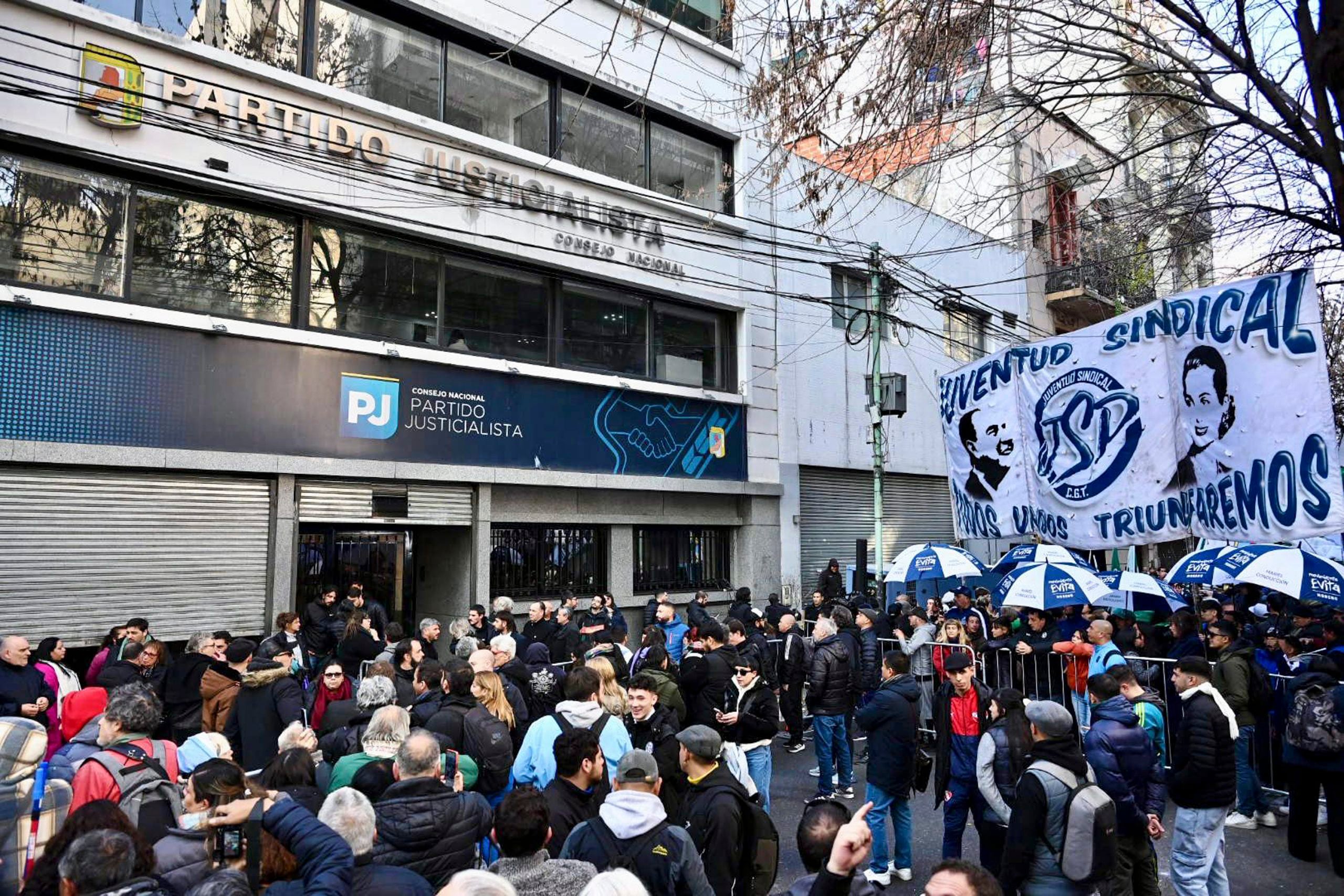 En Matheu 130, el PJ reunió a Massa, Moreno, Grabois, la CGT y referentes federales.