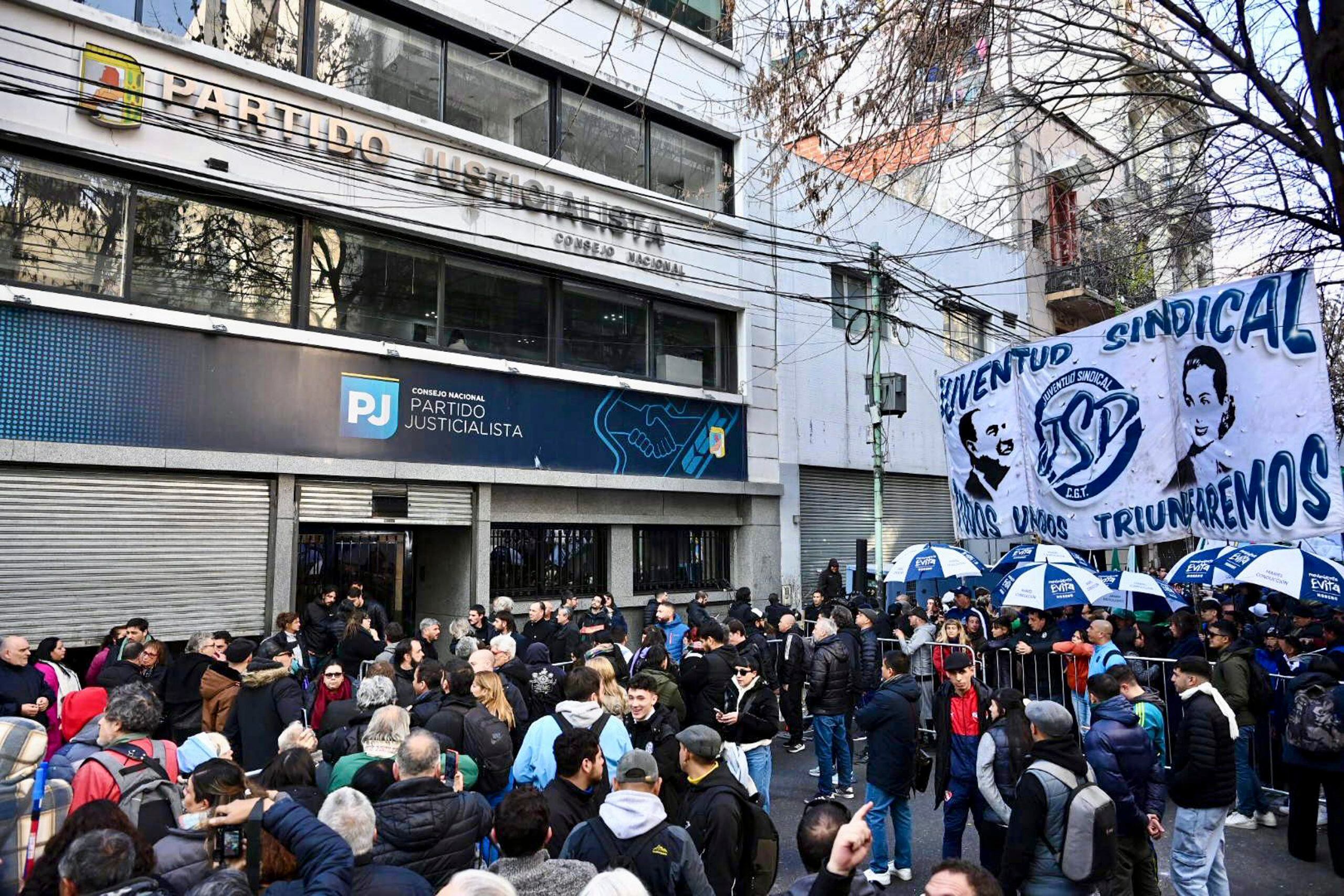 En Matheu 130, el PJ reunió a Massa, Moreno, Grabois, la CGT y referentes federales.