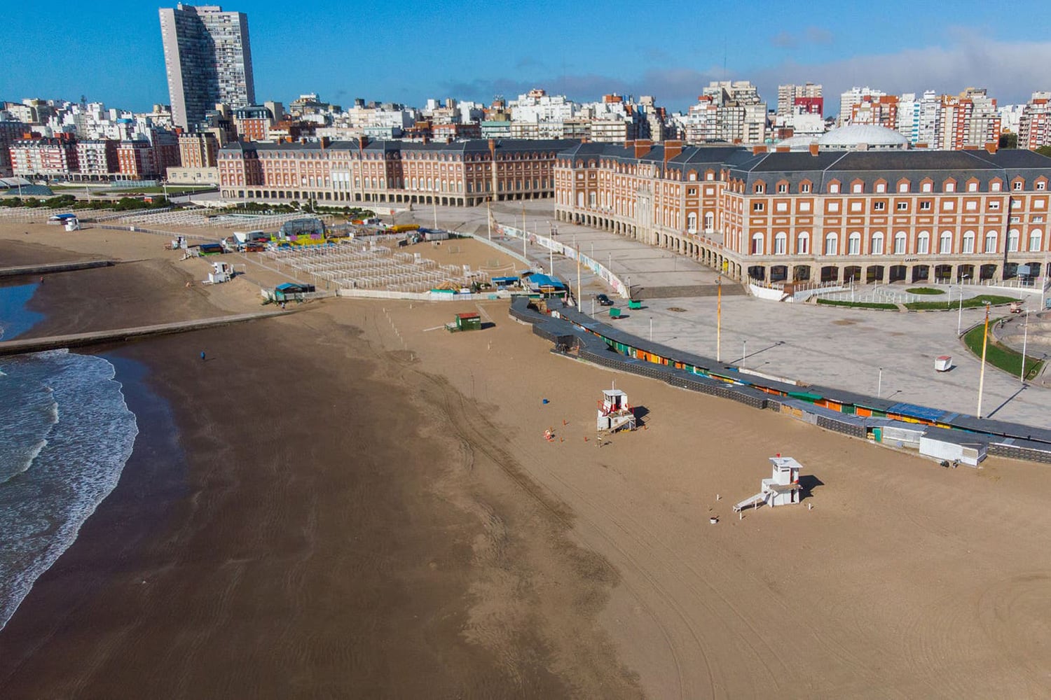 El turismo emplea a 1,1 millones de personas en el país, hay más de 5000 agencias y 17 mil hoteles