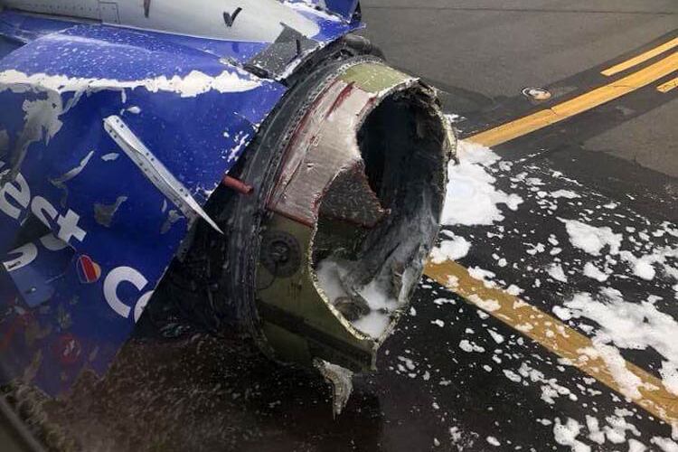 La turbina que explotó en pleno vuelo apenas el avión despegó.
