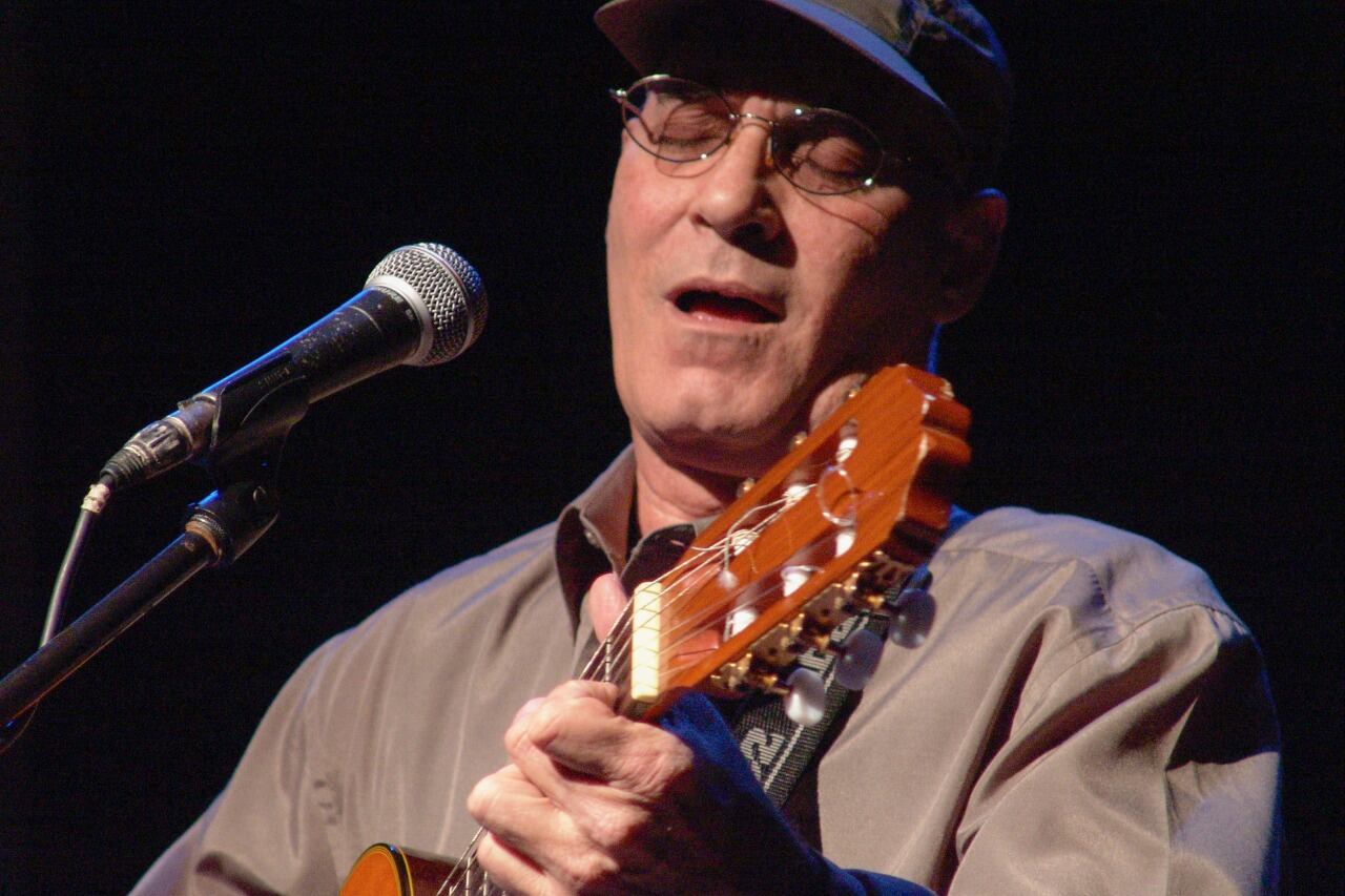 Feliú fue uno de los embajadores de la música cubana junto a Pablo Milanés y Silvio Rodríguez. 