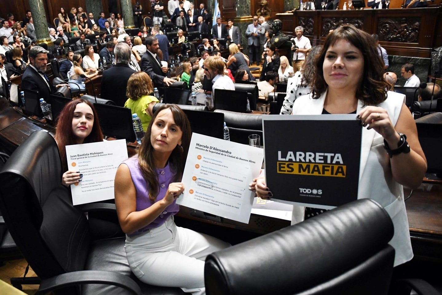 Legisladoras porteñas del Frentede Todos durante la Apertura de Sesiones Ordinarias 2023. Imagen: Télam.