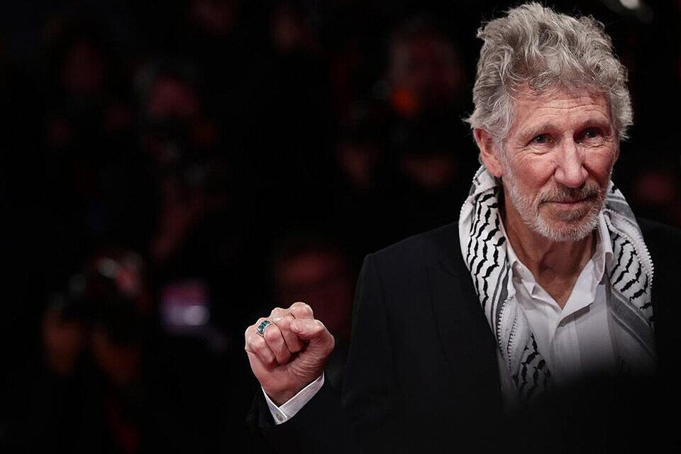 "He dedicado mi vida a hablar en contra del autoritarismo y la opresión allí donde la vea", señaló Waters.