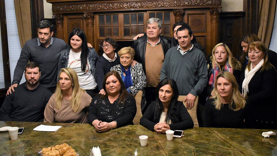 David Reinero, María Eugenia Schmuck y las personas movilizadas por el caso.
