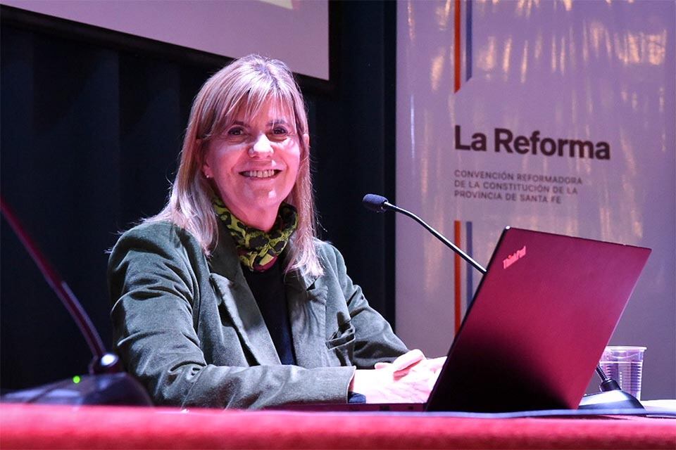 Rodenas, presidenta de la Comisión.