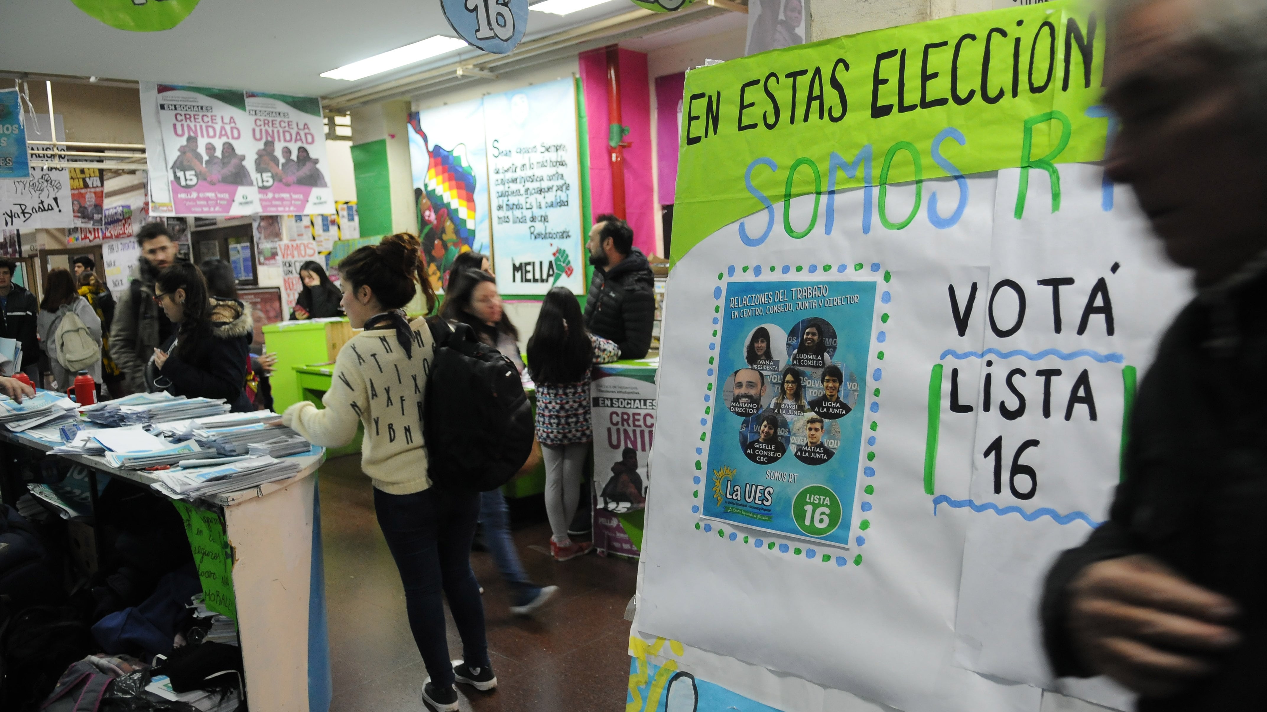 Dos frentes disputan la mayoría en Ciencias Sociales.