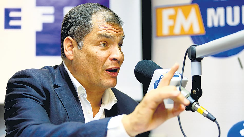 “Las convicciones, el pueblo, la revolución y el futuro están con nosotros”, dijo Correa.