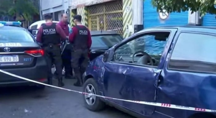 El accidente, que ocurrió sobre la calle Pichincha al 1200, entre las avenidas San Juan y Cochabamba, no dejó heridos.