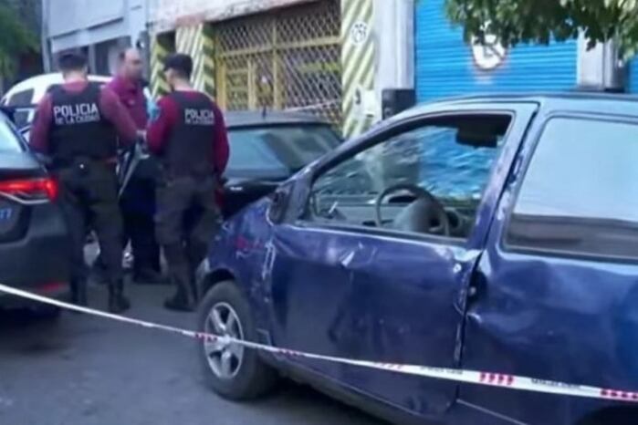 El accidente, que ocurrió sobre la calle Pichincha al 1200, entre las avenidas San Juan y Cochabamba, no dejó heridos.