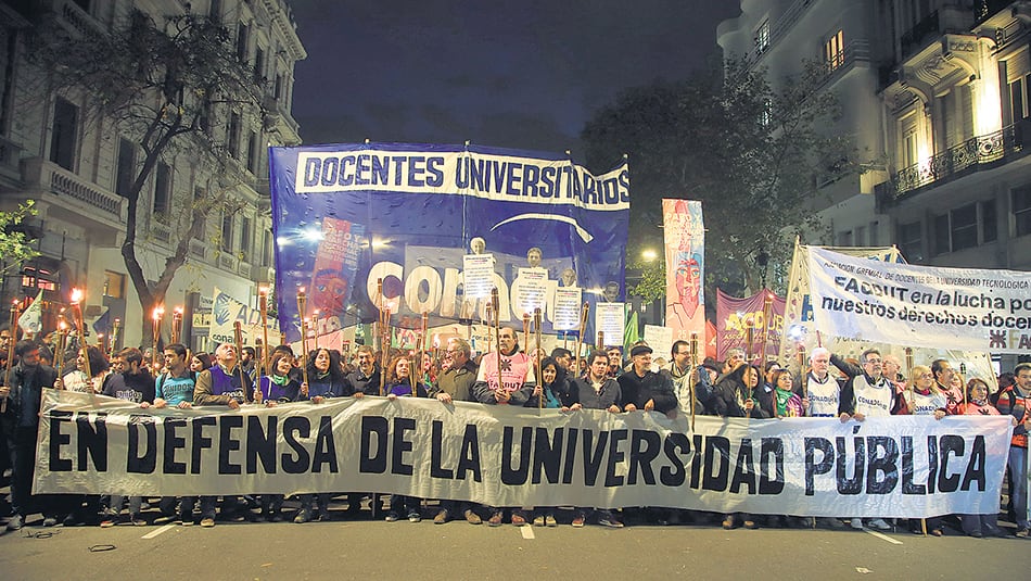 Las medidas de fuerza afectan a las universidades y también a las escuelas que dependen de ellas.