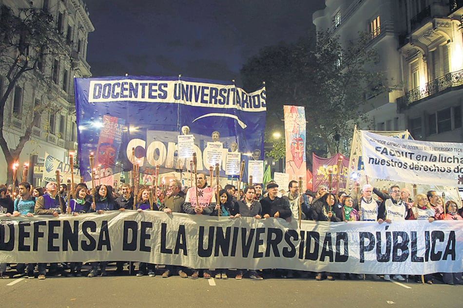 Las medidas de fuerza afectan a las universidades y también a las escuelas que dependen de ellas.