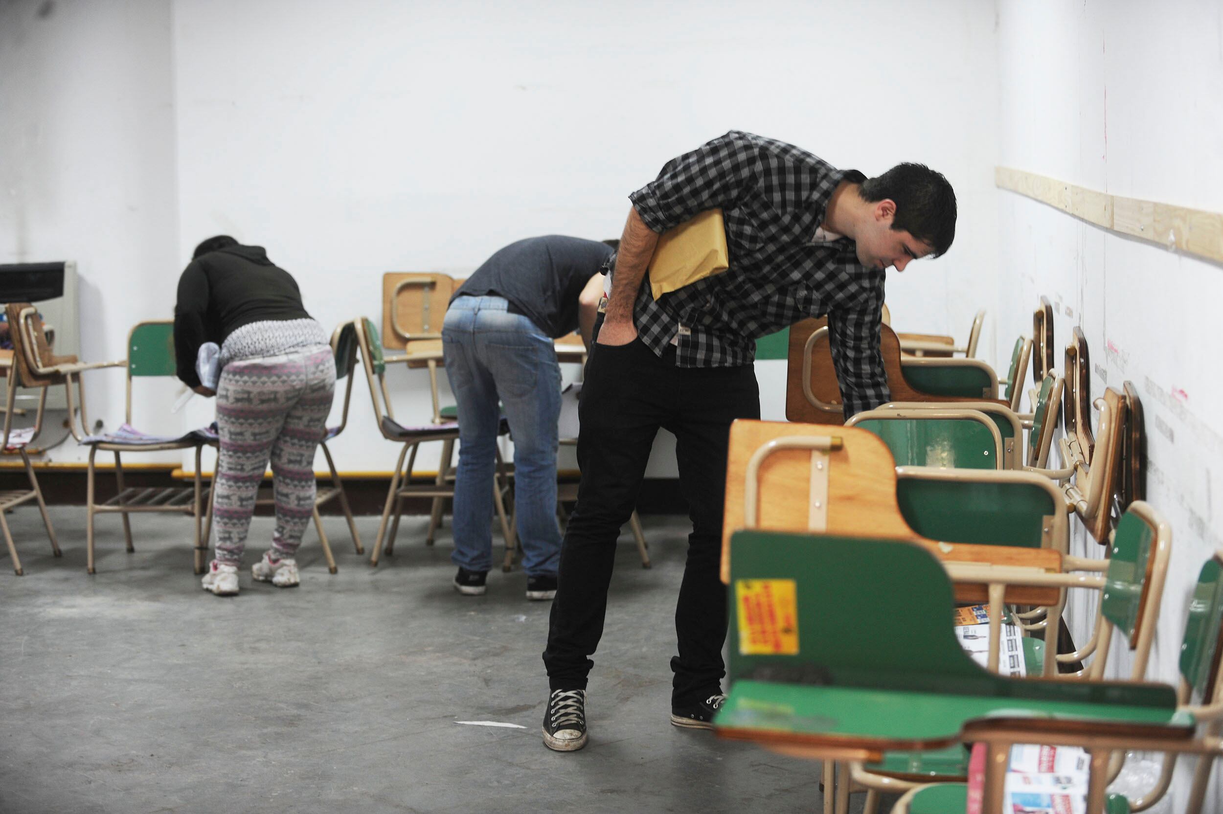 Ante faltante de boletas, el elector o la electora tiene que dar aviso a la autoridad de mesa sin revelar su voto