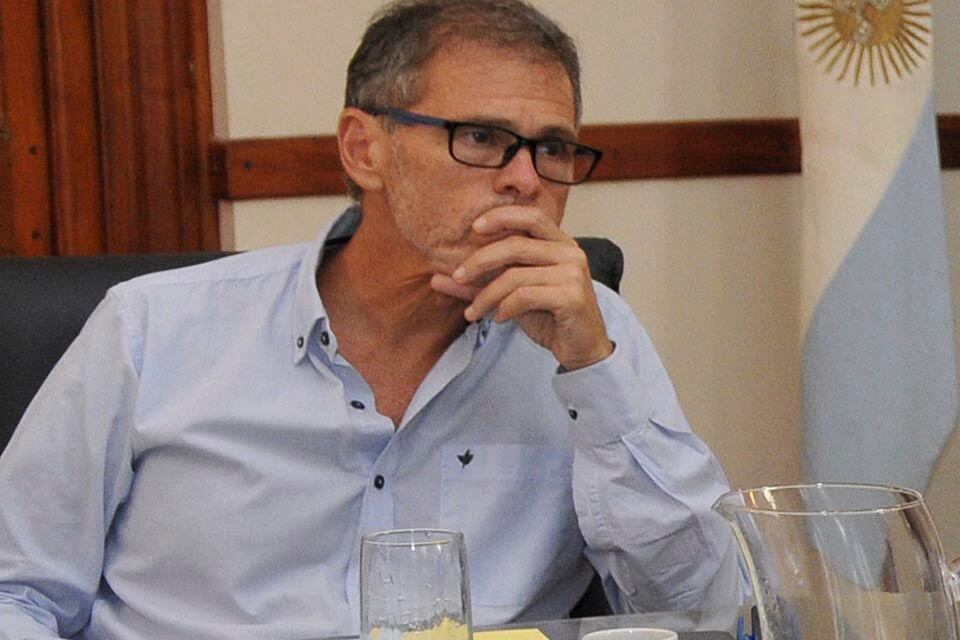 El ministro Borgonovo es la figura clave en el tránsito de la emergencia por la Legislatura.