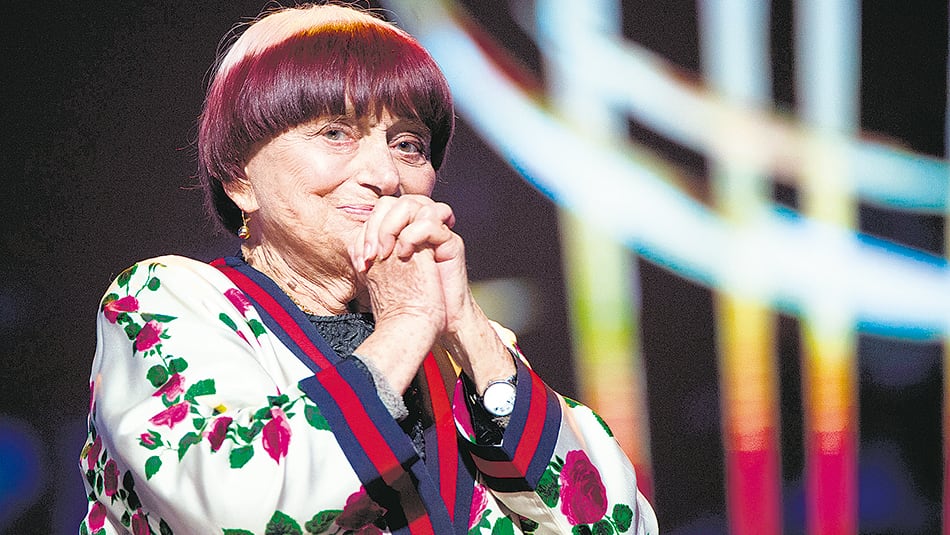 En 1954, Varda se dio a conocer con La Pointe courte, un film que fusionaba el documental con la ficción.