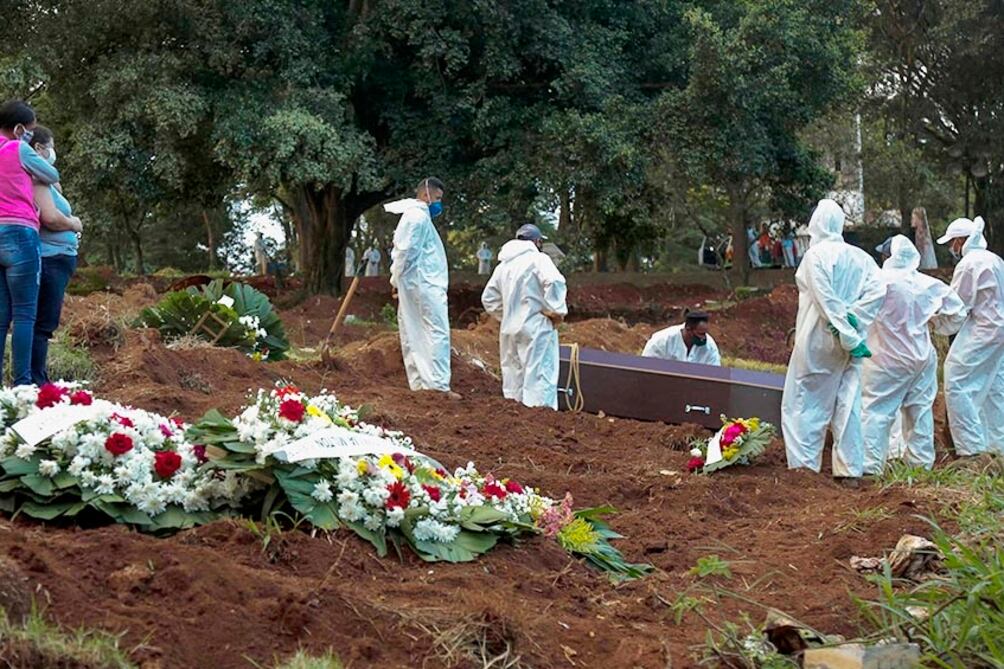 Las cifras son alarmantes en países como Bolivia y Colombia y dramáticas en Estados Unidos y Brasil, países que tienen las cifras más altas de contagios y muertes a nivel global.