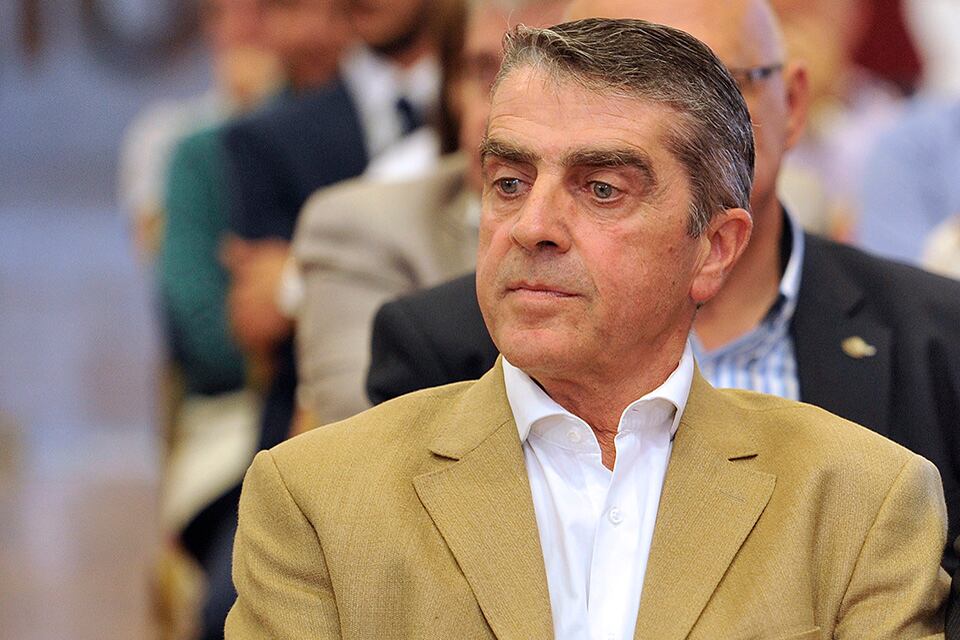 El senador Traferri habla de la unidad del peronismo pero puso muchas piedras en el camino.