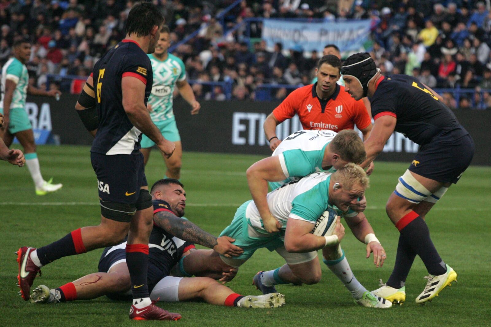 Uno de los try de los sudafricanos durante el segundo tiempo