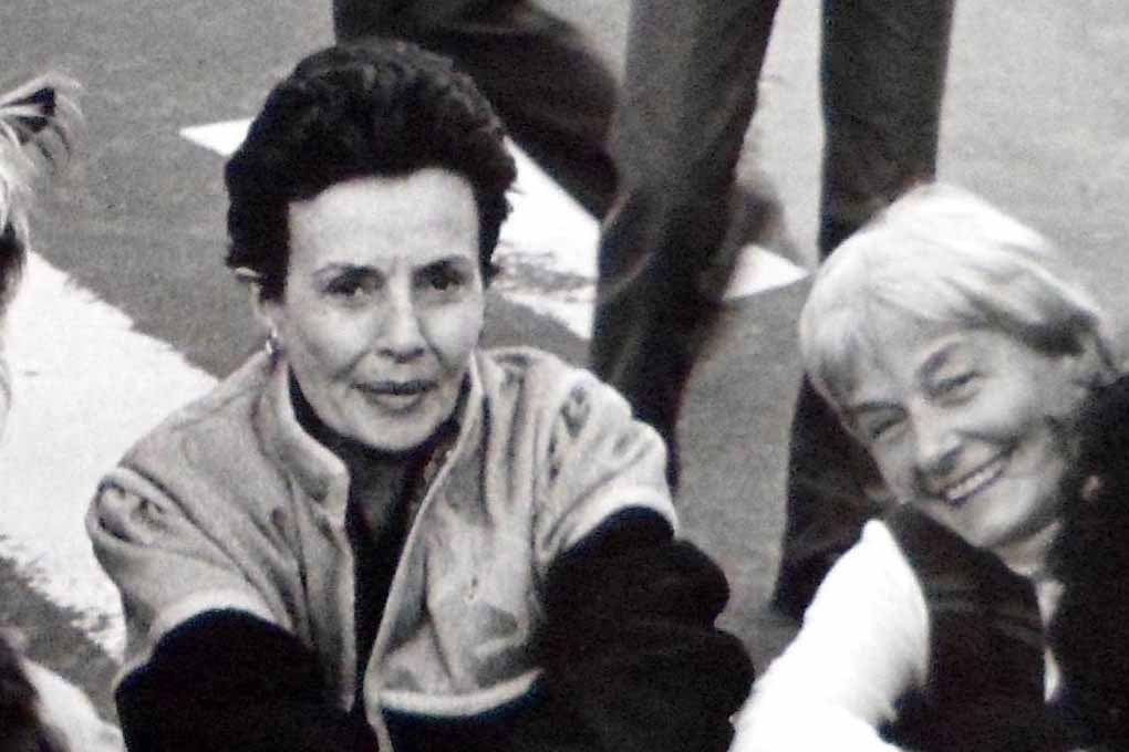 Josefina Quesada. Derecha: Safina Newbery 