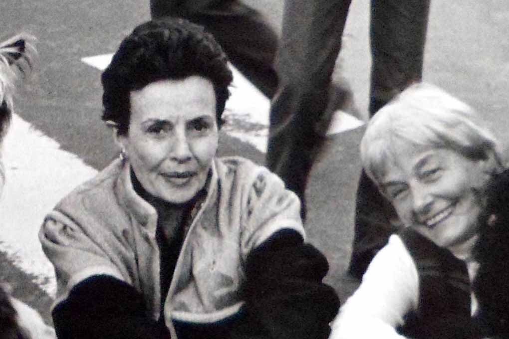 Josefina Quesada. Derecha: Safina Newbery 