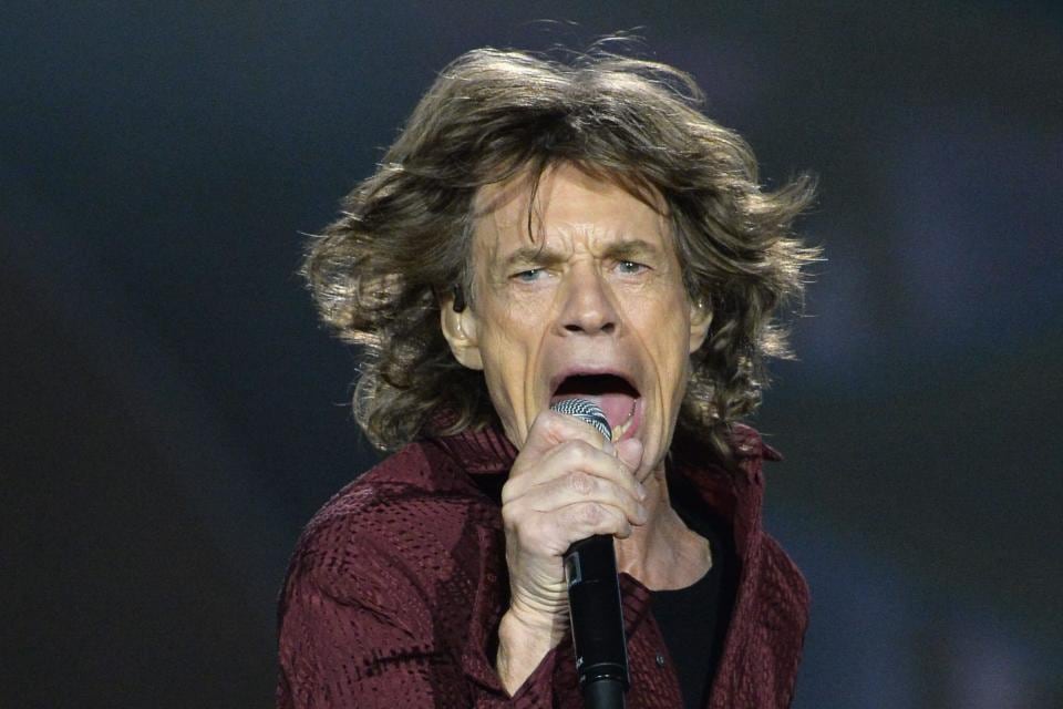 Jagger cumplió 78 años en julio y se mantiene en forma.