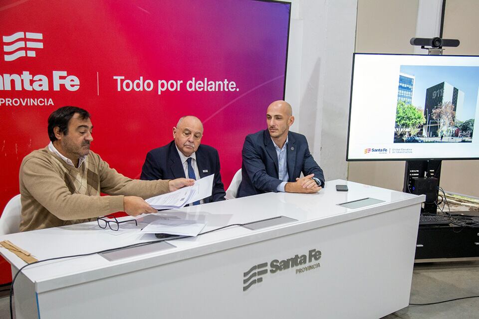 Leone, Pereira y Santantino, de la secretaría de Seguridad.