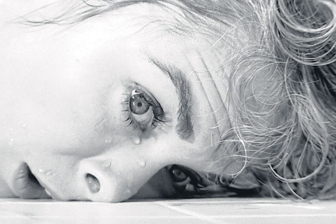 Janet Leigh en la obra maestra de Alfred Hitchcock, quien para los desnudos utilizó a una doble de cuerpo, que también atestigua en 78/52.