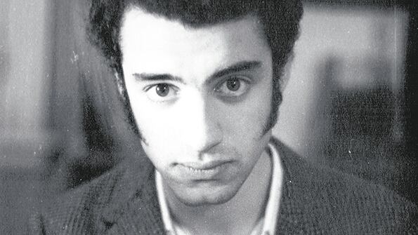 La de Salvador Benesdra es la historia de una vida taladrada por la locura.