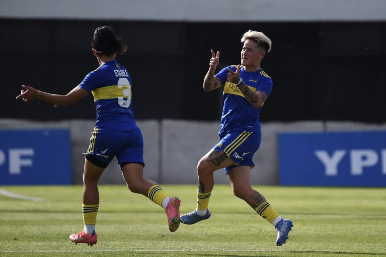 Las chicas de Boca se festejaron en Caseros.